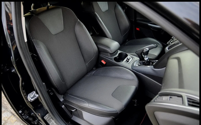 Ford Focus cena 27900 przebieg: 248116, rok produkcji 2011 z Świdnica małe 631
